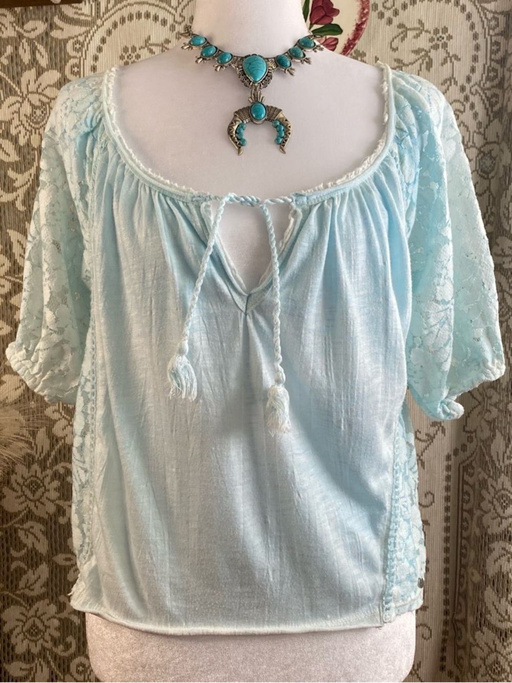 Abercrombie & Fitch Light Blue Lace Sleeve Peasant Boho Top Size Medium